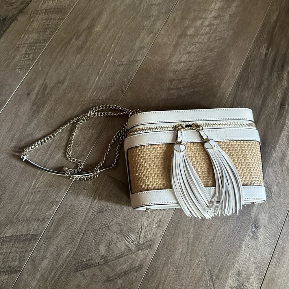 NWOT Kate Spade Rose Convertible Crossbody woven straw white small